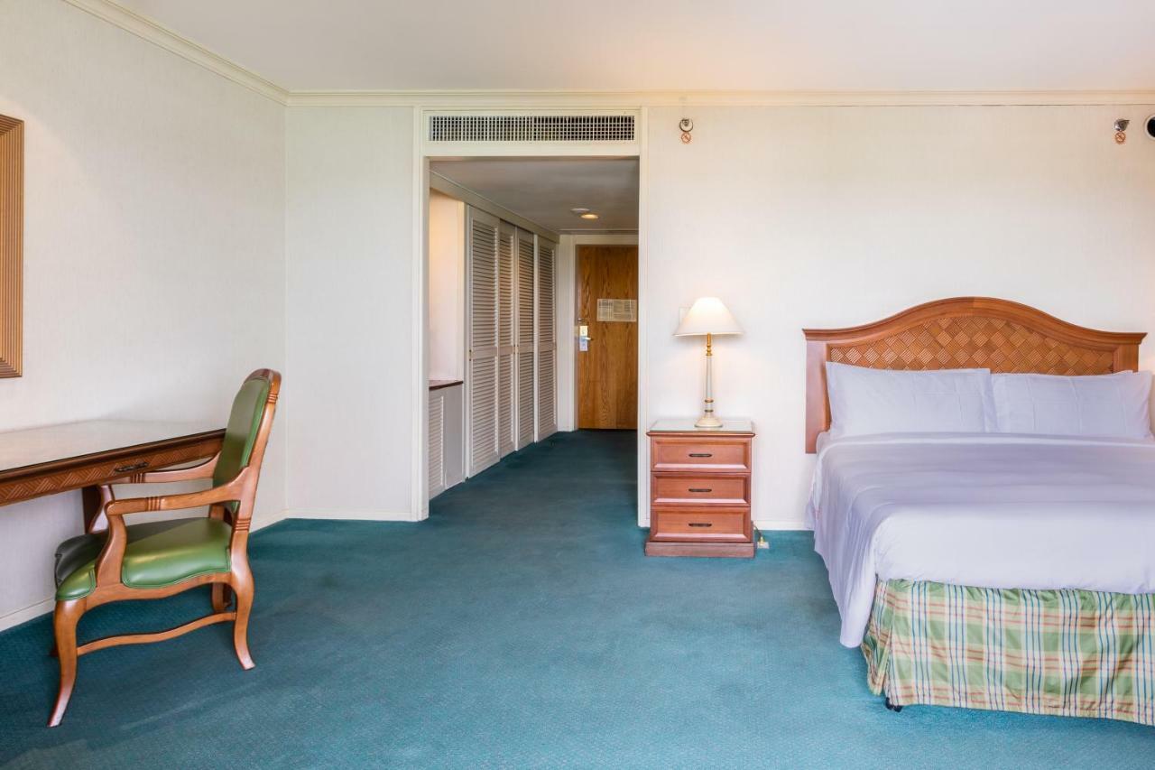 Pacific Star Resort & Spa Tamuning Εξωτερικό φωτογραφία